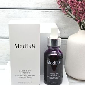 Medik8 Hydr8 B5 Intense Hydration Serum
